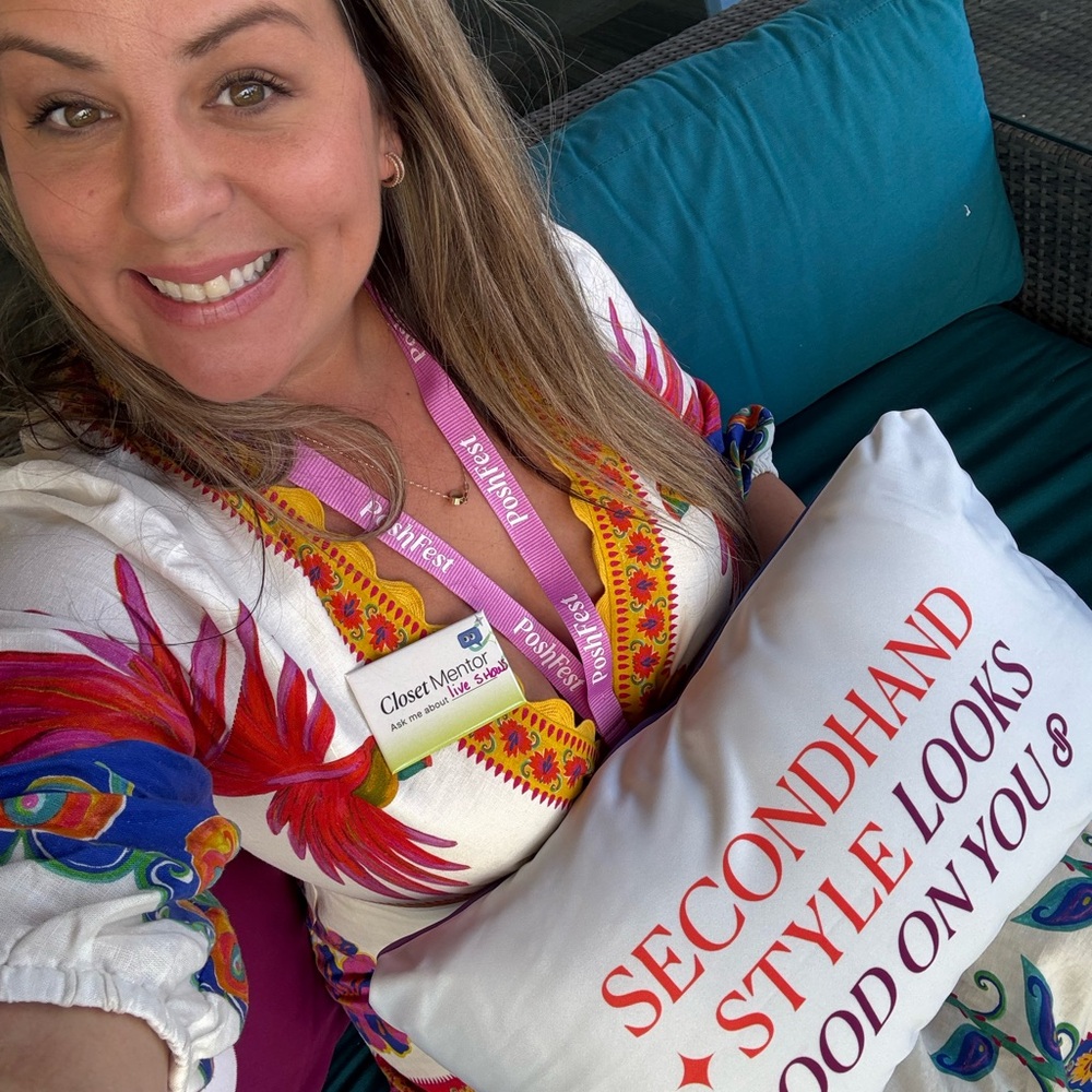 Tina is Live 💫✨💛 like to be notified - Picture 3 of 15